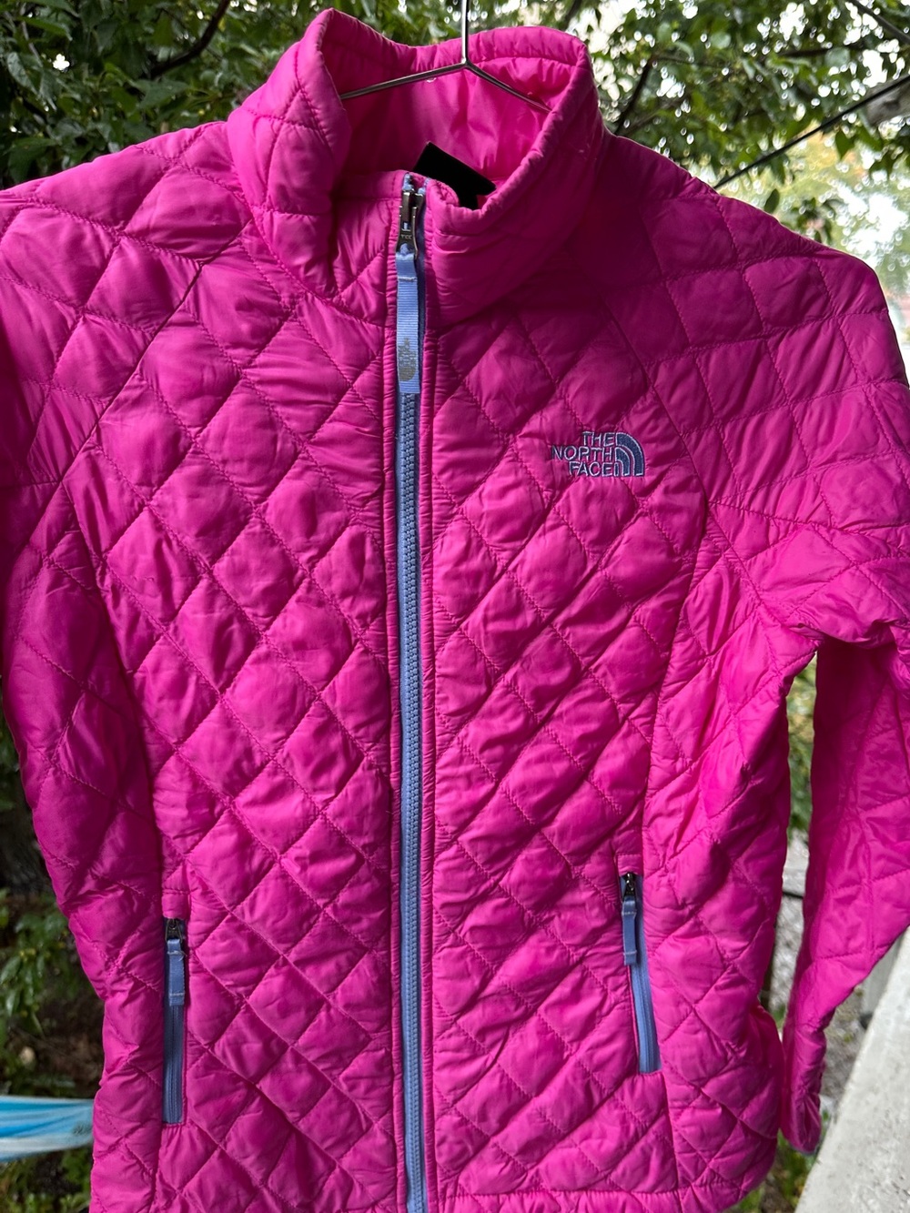 The North Face Girls Bright Fuchsia Quilted Puffer Jacket